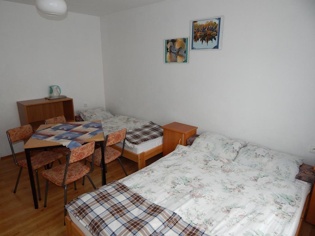 APARTAMENT i pokoje Aura Dom Wczasowy Darłówko Pokój zdjęcie
